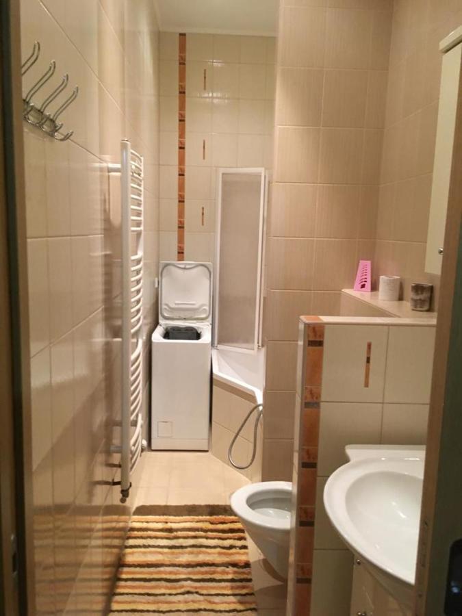 Margo Apartman Karlsbad Exteriör bild